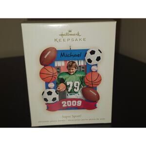 2009‎ Hallmark Super Sport Photo Holder Ornament Soccer Basketball Football